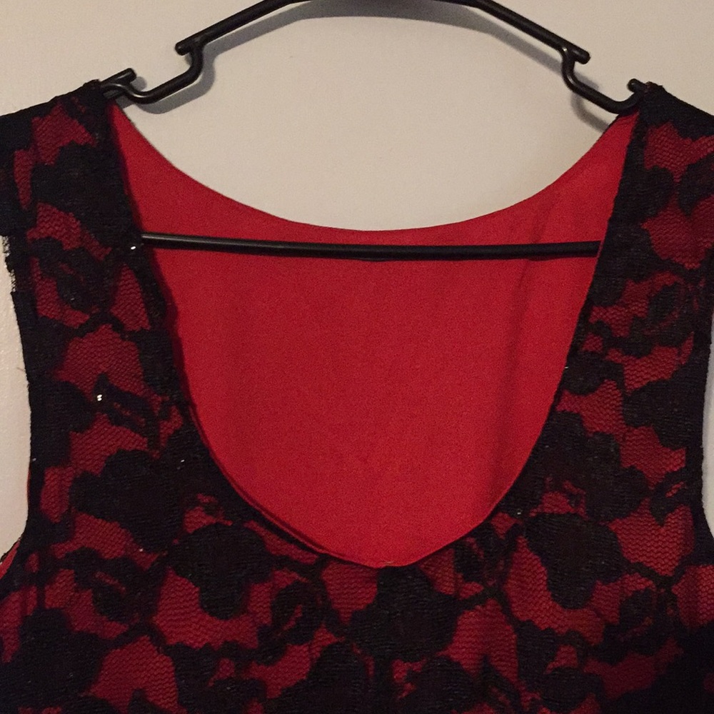 Dress - Picture 4 of 4